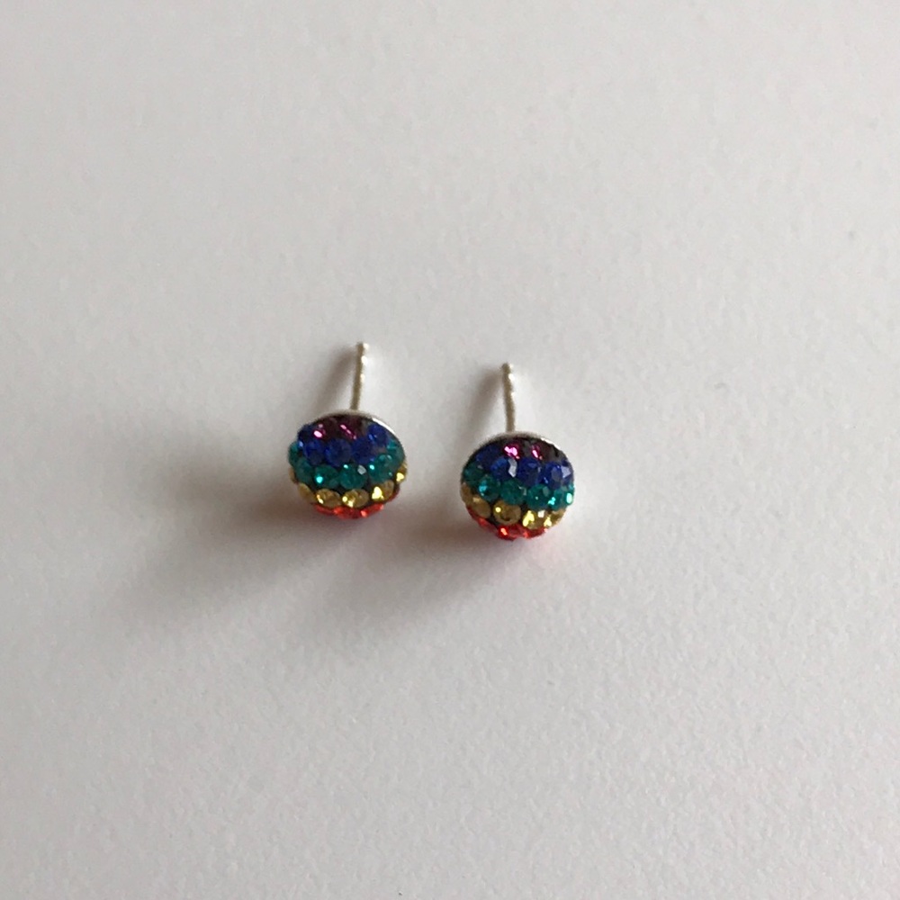 🌈 Rainbow Rhinestone Studs - Picture 5 of 5